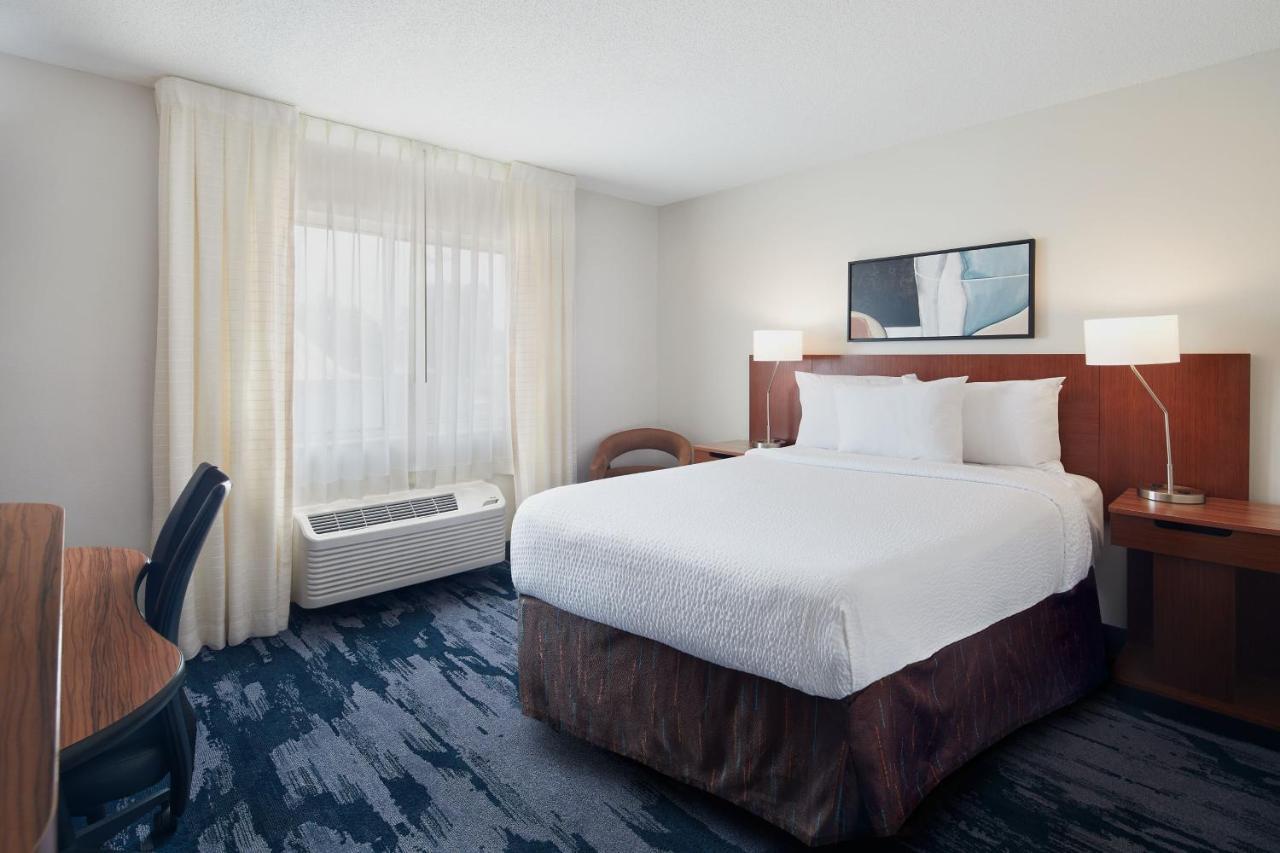 Fairfield Inn האנטסוויל מראה חיצוני תמונה